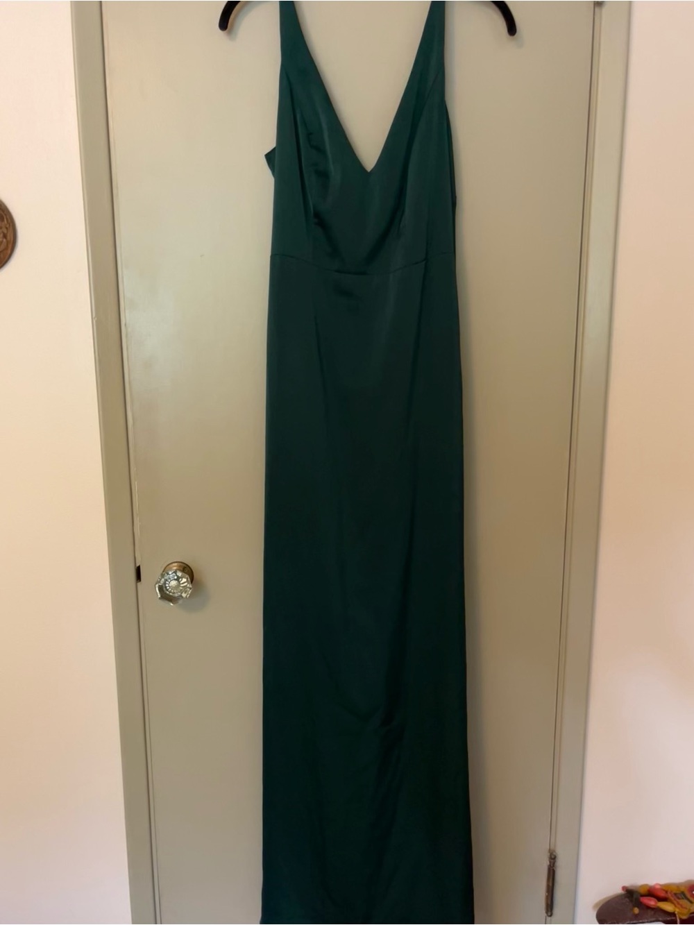 Lulu's Emerald Green V-Neck Maxi Dress